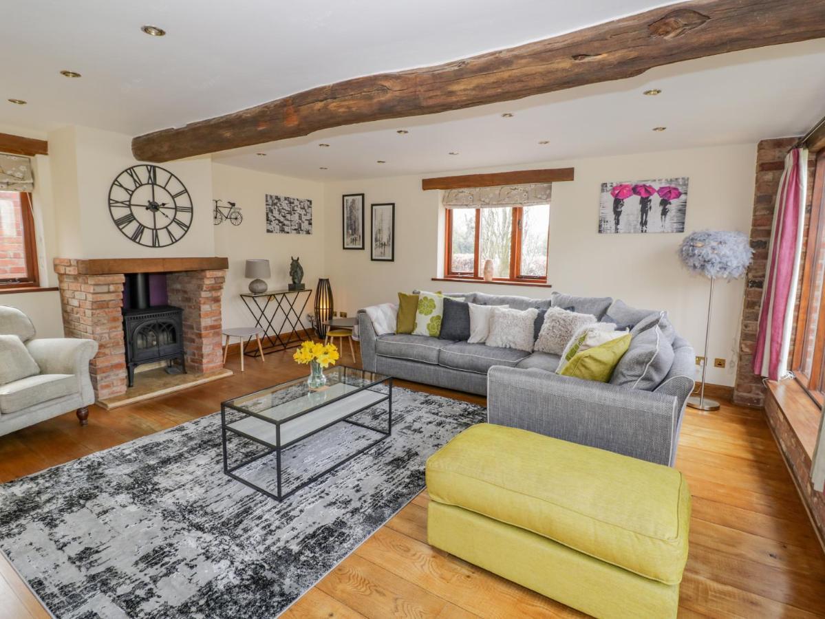 The Stables Villa Stourbridge Exteriör bild