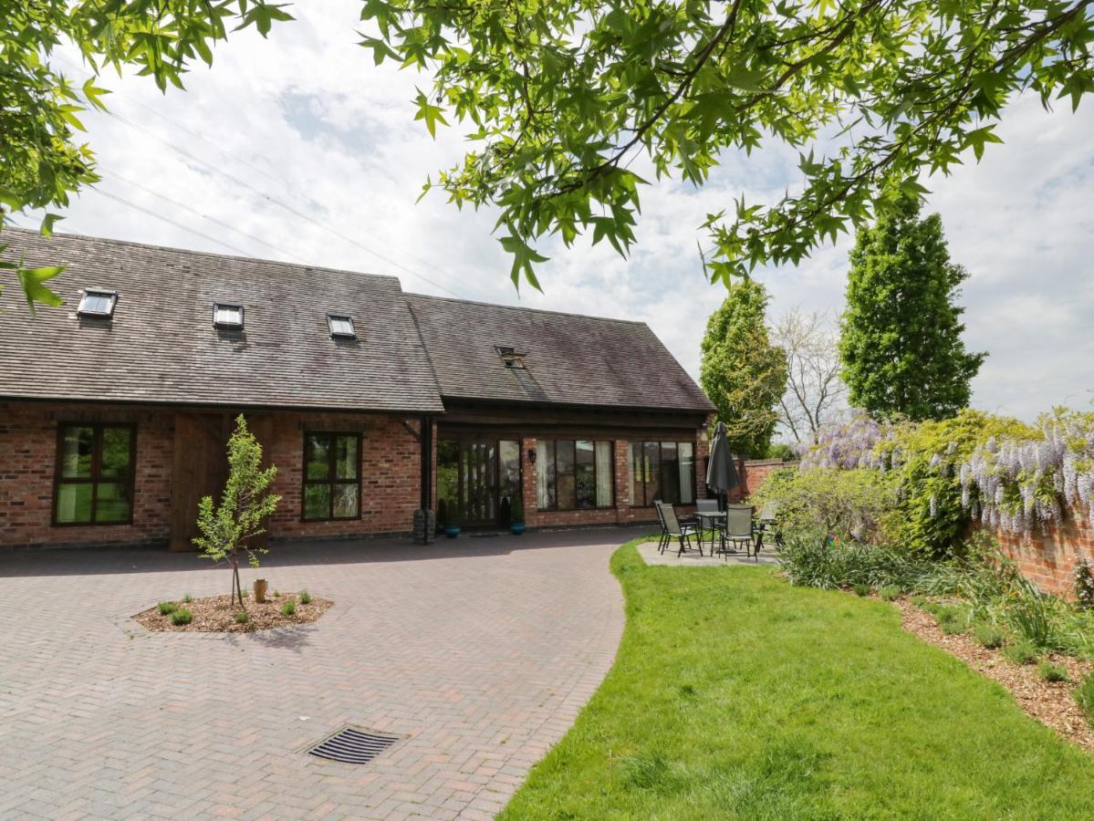 The Stables Villa Stourbridge Exteriör bild