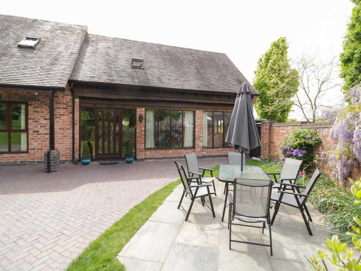 The Stables Villa Stourbridge Exteriör bild